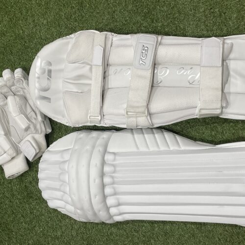 Unbranded Pro Batting Pads & Gloves Bundle All White Classic Design II